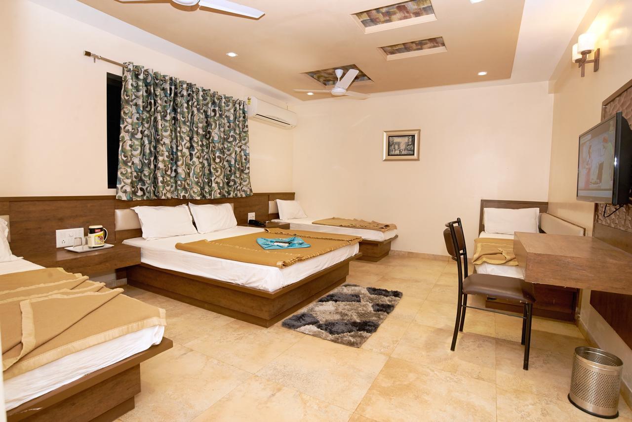 Hotel Sai Suraj Park شيردي المظهر الخارجي الصورة