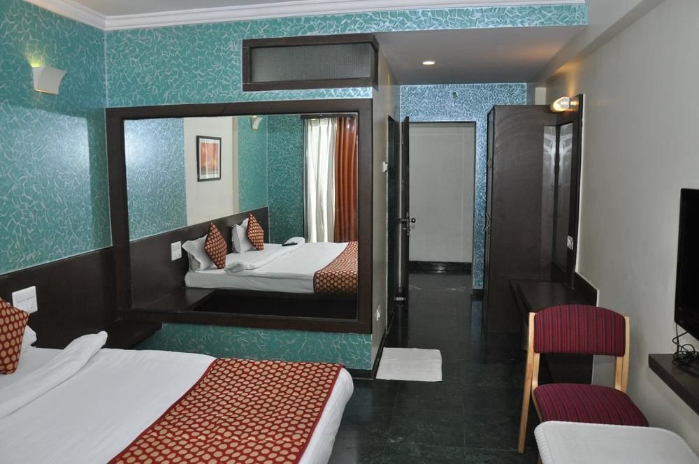 Hotel Sai Suraj Park شيردي المظهر الخارجي الصورة