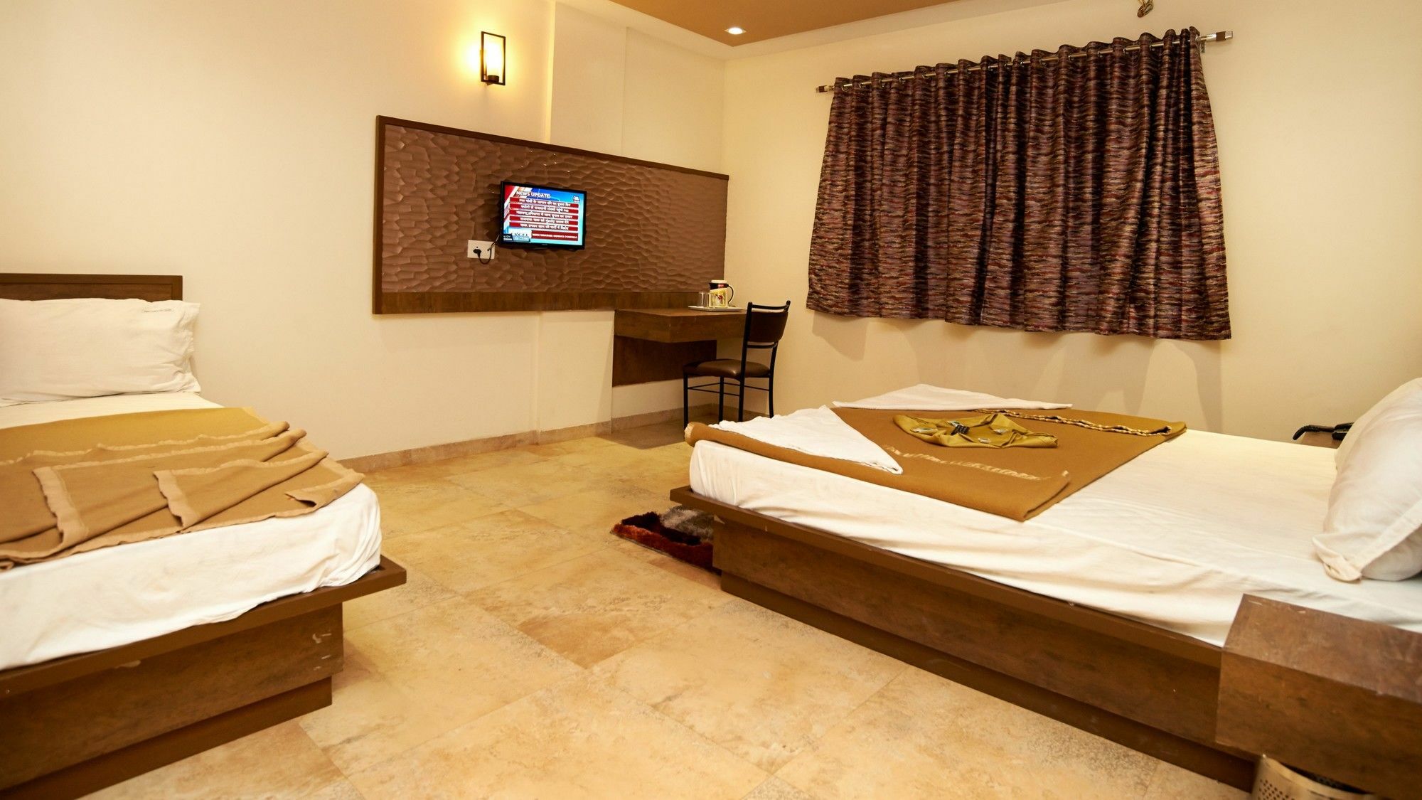 Hotel Sai Suraj Park شيردي المظهر الخارجي الصورة