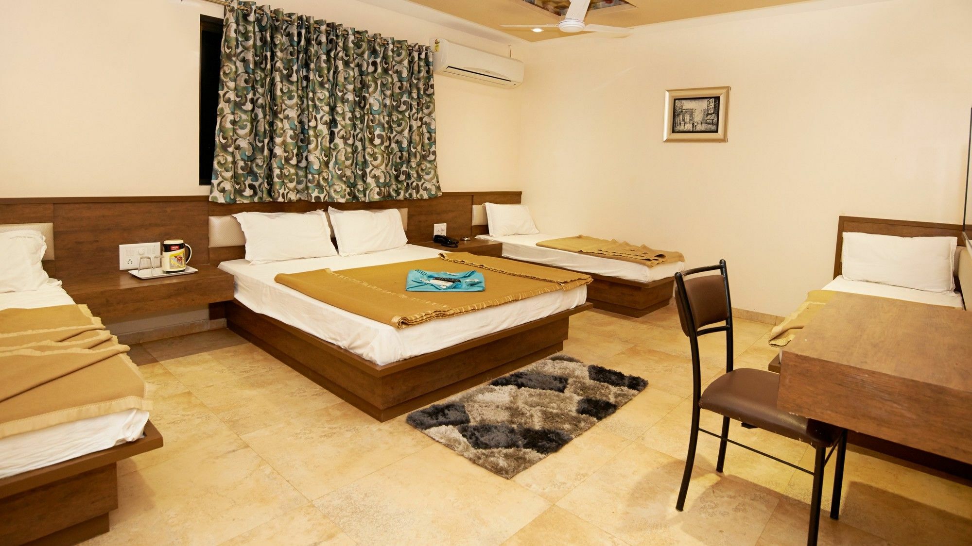 Hotel Sai Suraj Park شيردي المظهر الخارجي الصورة